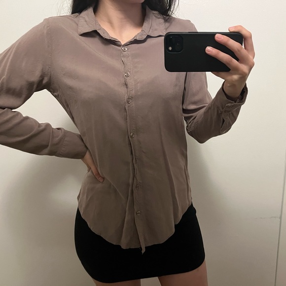 Beige blouse - Picture 1 of 3
